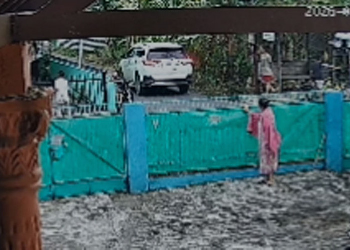 Bocah Sedang Bermain di Lubuk Linggau Dilindas Toyota Rush, Videonya Beredar di Media Sosial
