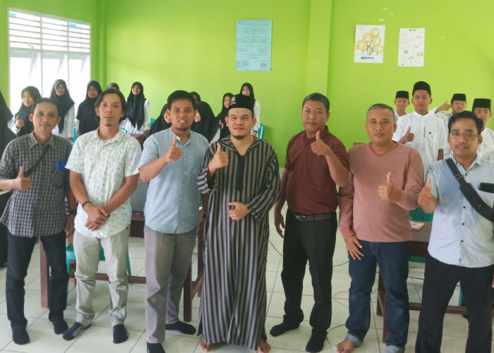30 Santri Misro Arafah Lubuklinggau Ikuti Pelatihan Dasar Jurnalistik Bersama Linggau Pos Media Group