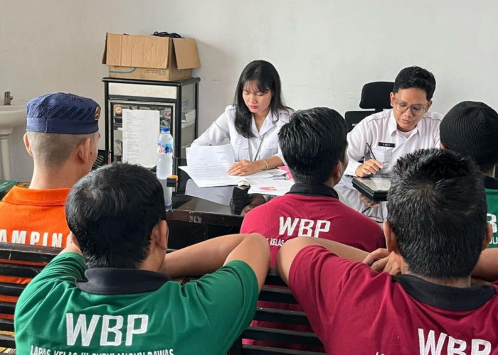 3 Orang Pembimbing Kemasyarakatan Bapas Muratara Adakan Giat Penggalian Data WBP Lapas Surulangun Rawas