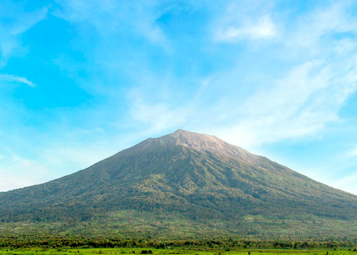 Berapa Kali Gunung Kerinci Meletus? Begini Ulasan Tentang Gunung Tinggi di Sumatera
