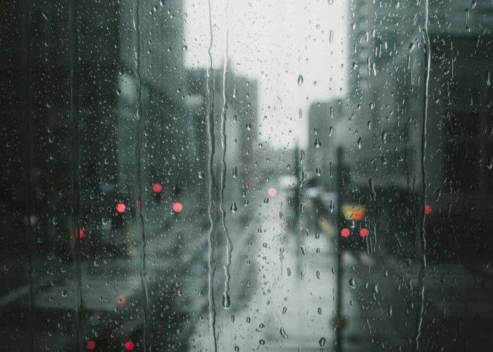 Waspada Cuaca Ekstrem Saat Nataru, BMKG: Puncaknya Pertengahan Desember Hingga Januari