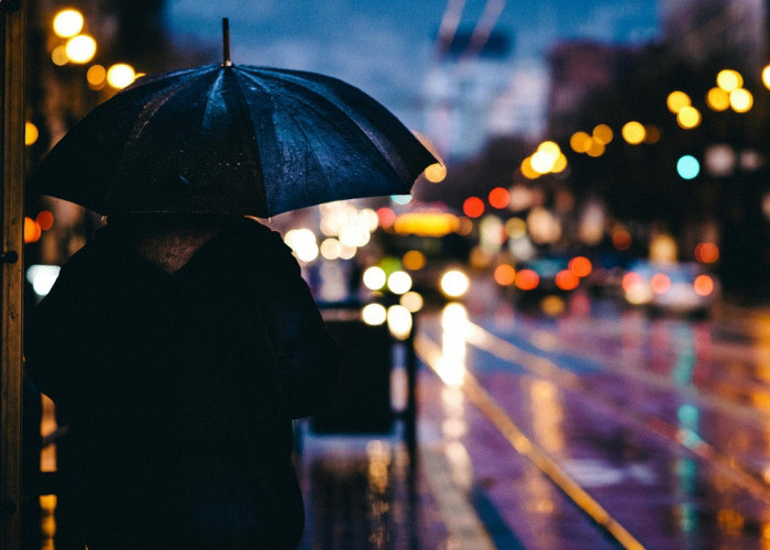 6 Tips Sehat Menghadapi Musim Hujan di Akhir Tahun