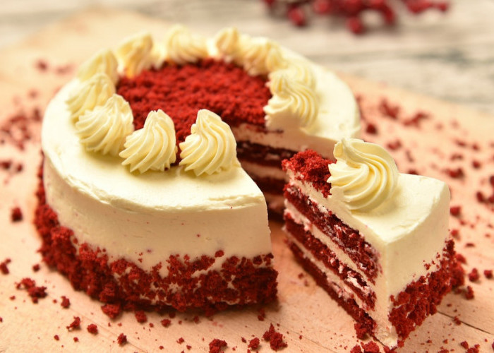 Rayakan Valentine Bareng Si Dia, Ini Resep Red Velvet Cake, Si Merah yang Bikin Nagih