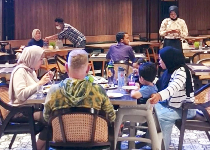 Ciptakan Suasana Makan Malam Penuh Cinta, Grand Zuri Hotel Lubuk Linggau Luncurkan Program Mami-mamA
