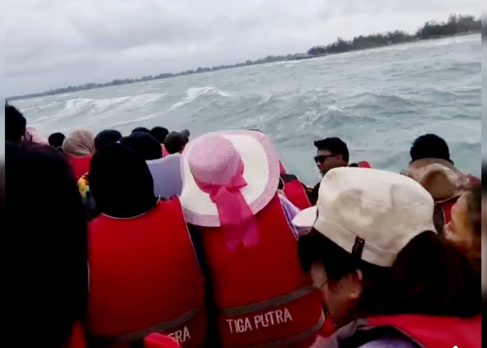 21 Saksi Diperiksa, Ini Status Nahkoda Kapal Wisata Yang Angkut 107 Penumpang Karam di Bengkulu