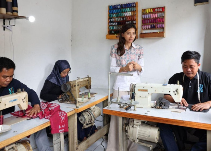 UMKM Binaan BRI ‘Kain Indonesia by Shifara’, Hidupkan Nafas Wastra Nusantara Lewat Koleksi Office Wear