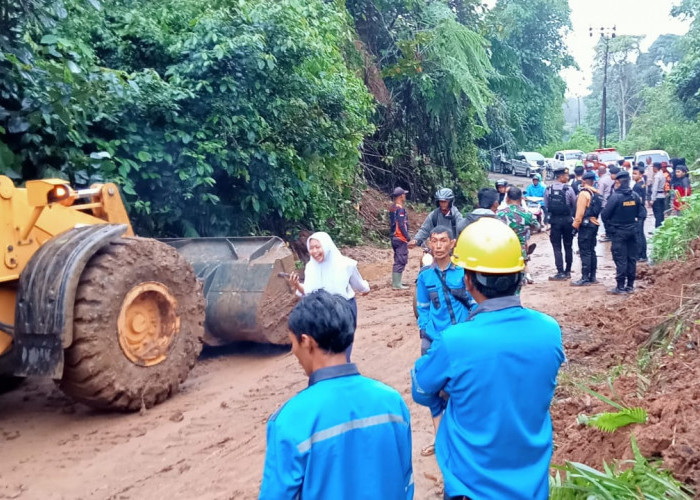 Jalan Lintas Curup Lubuklinggau Sudah Bisa Dilintasi dengan Sistem Buka Tutup