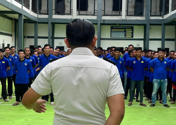 Tanamkan Disiplin dan Jiwa Nasionalisme, Warga Binaan Lapas Lubuk Linggau Ikuti Apel Pembinaan