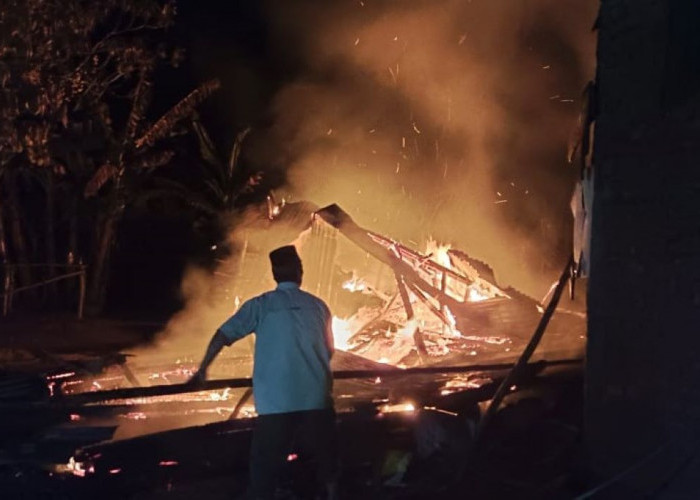 Ditinggal Tahlilan, Rumah Warga Jayaloka Musi Rawas Ludes Terbakar