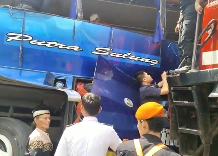 Detik-detik Bus Putra Sulung Ditabrak Kereta Api di Martapura OKU Timur, Berikut Penjelasan Polisi