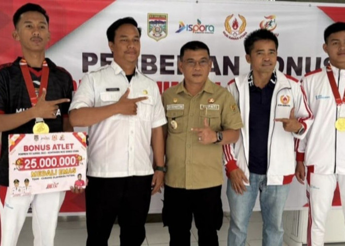 Bentuk Apresiasi atas Prestasi, Bupati Musi Rawas Utara Serahkan Bonus Atlet Porprov Sumsel 2025