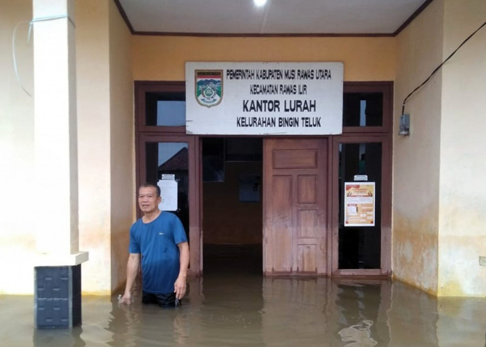 Kantor Lurah, Sekolah dan Sawah di Muratara Terendam Banjir 30 Cm