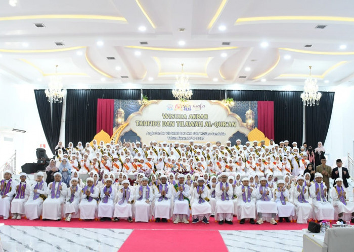 Wisuda Tahfidz dan Tilawah Quran SDIT & SMPIT Mutiara Cendekia, Cetak Generasi Qur’ani Berprestasi Tanpa Henti