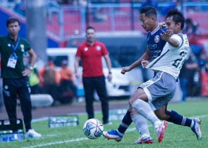 Hasil Liga 1: Persib Comeback, Menang 2-1 Atas Arema FC