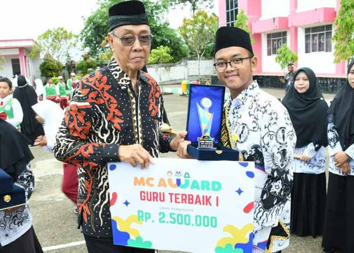 PAUDIT, SDIT dan SMPIT Mutiara Cendekia Lubuklinggau Peringati Hari Guru Nasional 2023