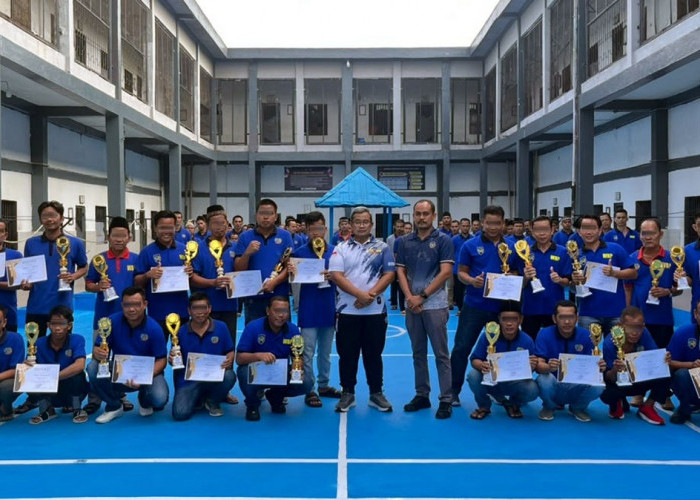 Kalapas Cup Resmi Ditutup, Kalapas Lubuk Linggau Serahkan Hadiah kepada WBP Berprestasi