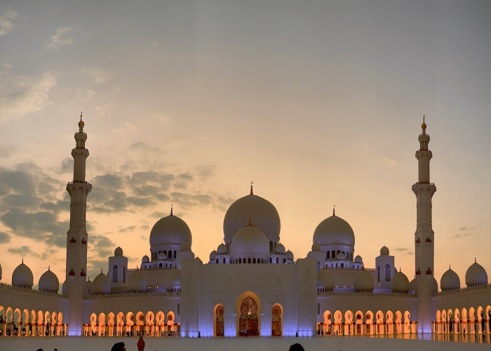 Bareng Muhammadiyah, Ini Negara-negara yang Rayakan Idul Fitri pada 21 April 2023