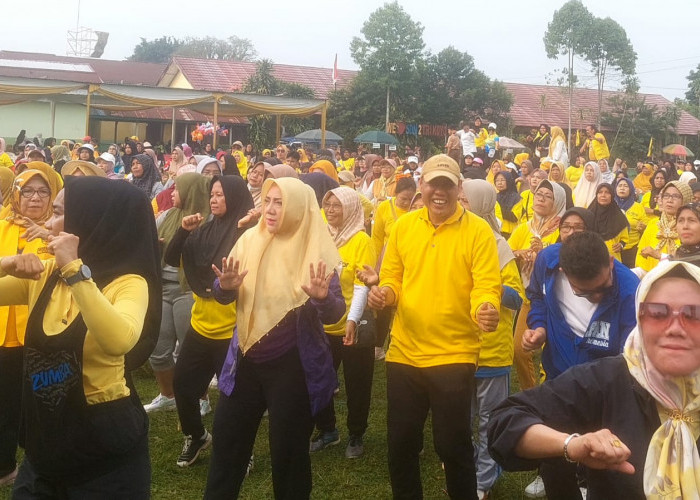 Masyarakat Mura Antusias Hadiri Pemecahan Rekor MURI Senam Partai Golkar