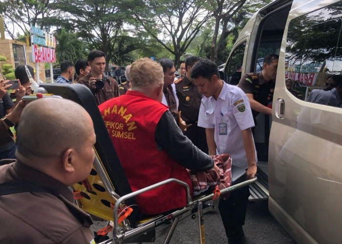 Jaksa Tahan Orang Terkaya di Palembang, Tersangka Dijemput di Rumah Sakit