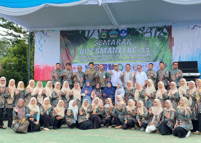 Semarak HUT Ke- 22 SMA Negeri 5 Lubuk Linggau, Diisi Dengan Bazar Kewirausahaan Hingga Pensi