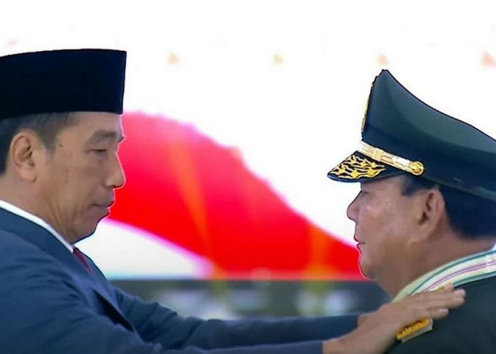 Jokowi Resmi Menganugerahkan Kenaikan Pangkat Prabowo Jadi Jenderal TNI Kehormatan Bintang 4