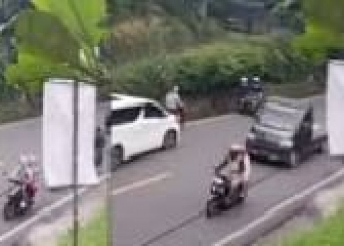 Viral, Pepet Pengendara Motor Hingga Jatuh di Bogor, Oknum Patwal Dicopot, Cek Faktanya di Sini