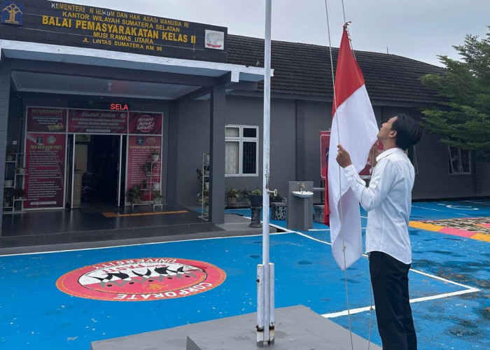 Bapas Muratara Laksanakan Pengibaran Bendera Negara dan Pemutaran Lagu Kebangsaan