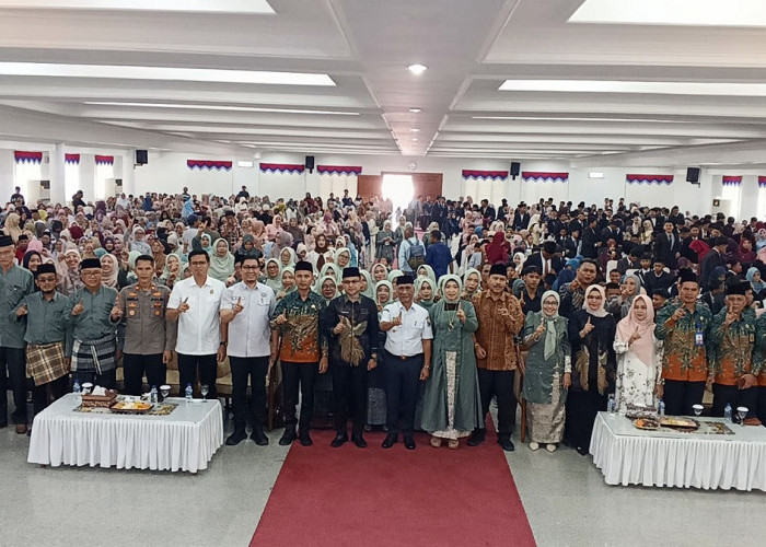 520 Siswa Ikuti Purnawiyata dan Wisuda Tahfiz MTs Negeri 1 Lubuk Linggau, Ini Pesan Kamad
