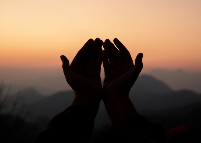 Doa Sebelum Bekerja, Agar Mendapatkan Kemudahan, Rezeki Halal dan Berkah