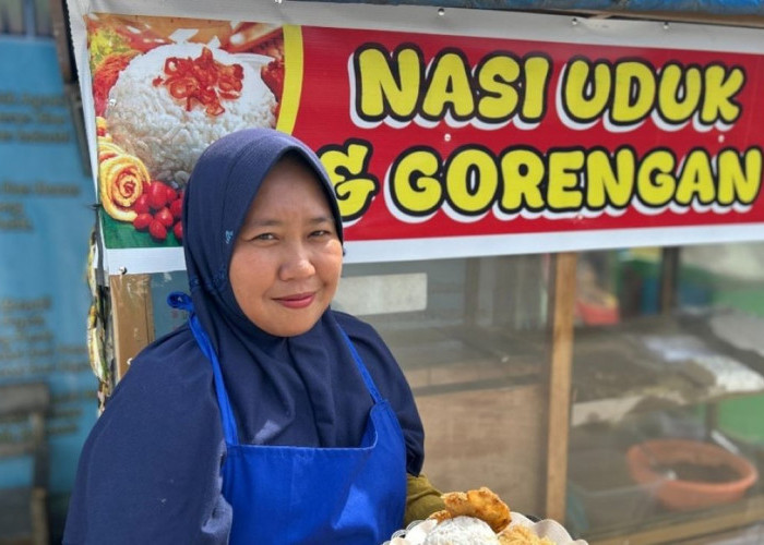 Perempuan Ini Sukses Kembangkan Usaha Rumahan hingga Jadi Andalan Transaksi Warga melalui BRILink Agen