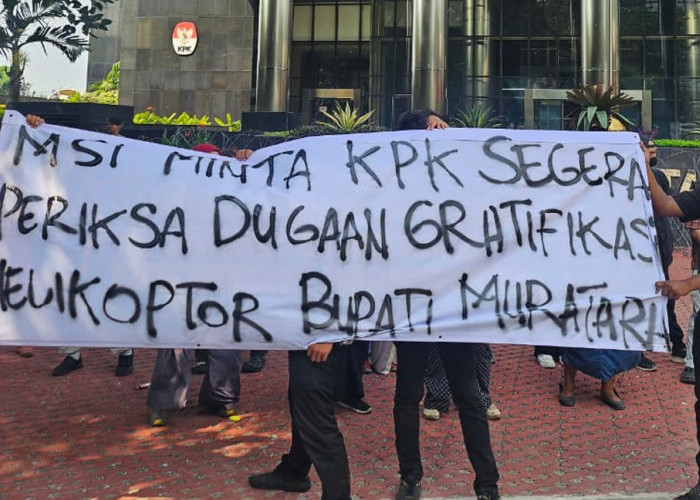 Demo ke KPK RI, MSI Desak Tuntaskan Dugaan Gratifikasi Fasilitas Helikopter Bupati Muratara