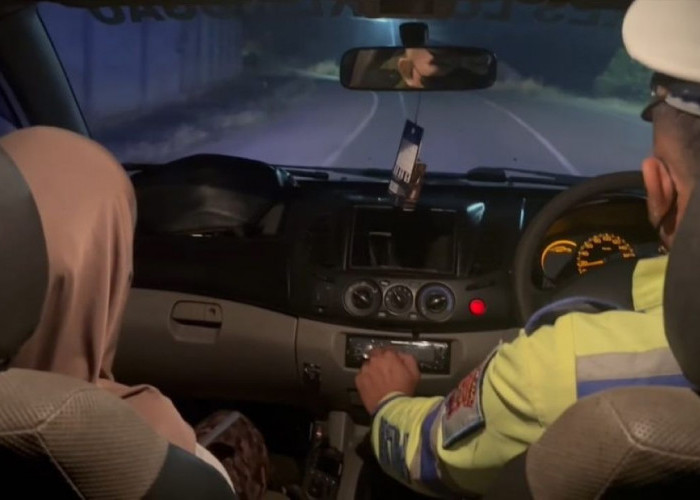 Ibu Hamil di Lubuk Linggau Ngidam Naik Mobil Patroli, Respons Satlantas Bikin Haru