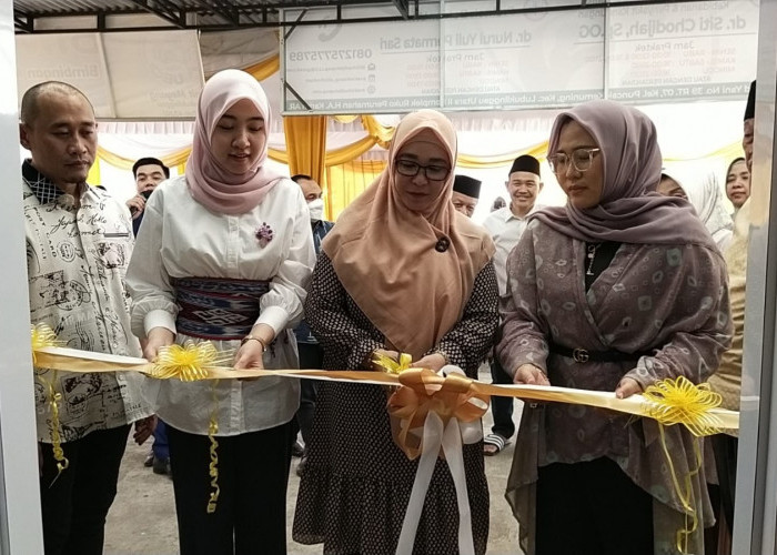 Syukuran Tempat Praktek dr Siti Chodijah dan dr Nurul Yuli Permata Sari Sukses