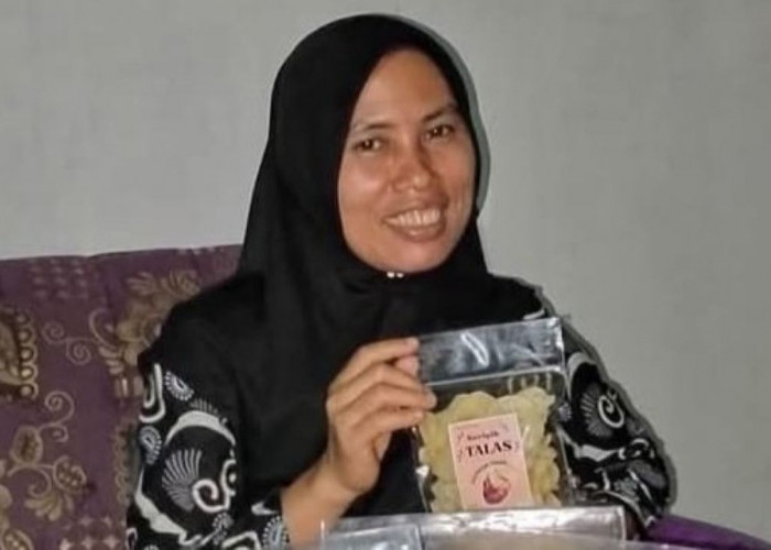 Dari Pekarangan Rumah Jadi Usaha Keripik Talas: Kisah Titik Sukesih Mengangkat Ekonomi Keluarga
