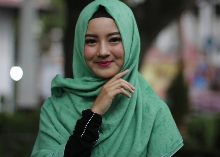 Penggunaan Skincare dan Make Up Dalam Islam, Berikut Penjelasannya 