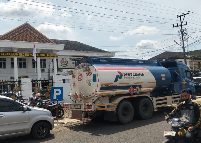 Komplotan Perampok Truk Tangki di Muratara Beraksi, Sopir Disandera BBM Dikuras