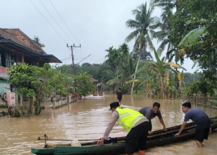 Kronologis Pasutri Lansia Hanyut Bersama Pondok Saat Banjir Muratara