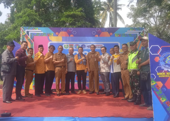 SMKN 3 Lubuk Linggau Sukses Gelar Acara Job Fair 2024, Diikuti Ratusan Alumni