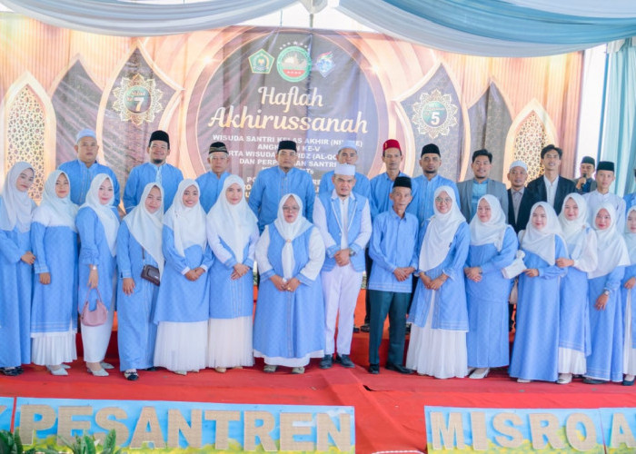 Wisuda Santri Angkatan V, Ponpes Misro Arafah Lubuk Linggau Siapkan RA dan MI hingga Program TOEFL dan TOAFL