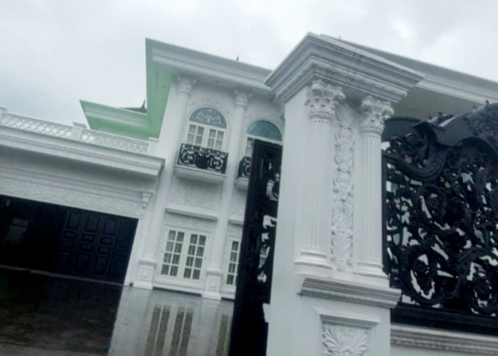 Sepi Aktivitas, Ini Penampakan Rumah Pribadi Sultan Lubuk Linggau Yang Ikut Diboyong KPK