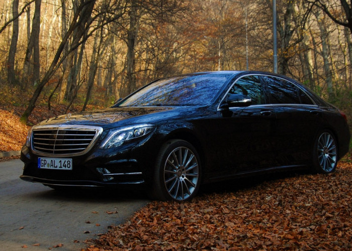 Daftar Harga Mobil Mewah Masuk Indonesia, Mulai Rp300 an Juta Hingga Ratusan Miliar Ada Yang Dilengkapi Kulkas