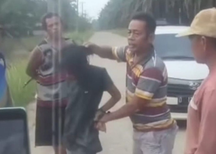 Terduga Maling Motor di Bina Karya Muratara Babak Belur Diamuk Warga