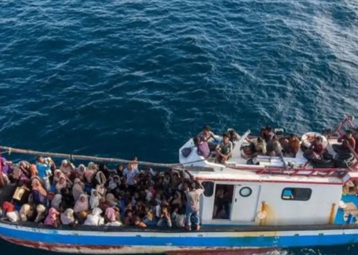 Warga Bireuen Aceh Menolak Kapal Pengungsi Rohingya Berlabuh