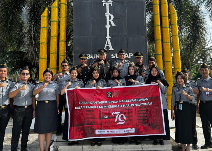 Menuju Hari Pengayoman ke-79, Bapas Kelas II Musi Rawas Utara Gelar Upacara Tabur Bunga di Makam Pahlawan