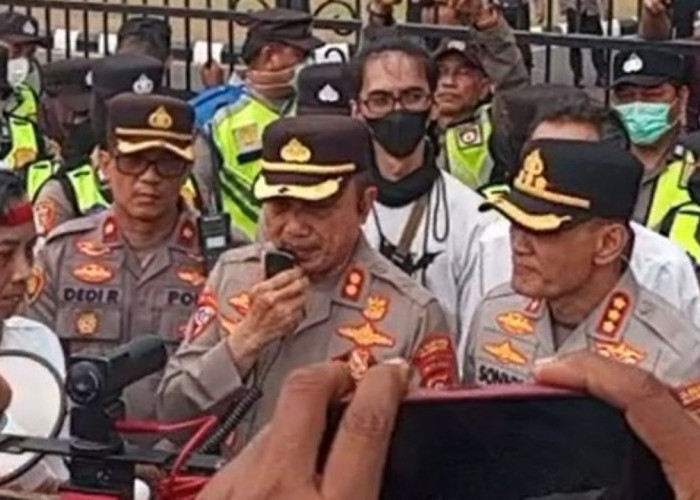 Kapolda Sumsel Janji Evaluasi Total Bentrokan di Mapolda yang Lukai Jurnalis, 2 Orang Serahkan Diri