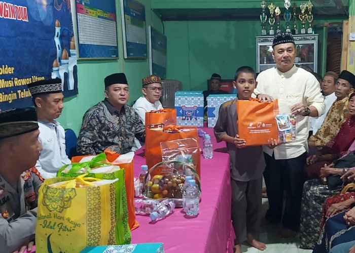 Bentuk Kepedulian, SKK Migas dan KKKS SRMD Bagikan Bingkisan Lebaran ke Anak Yatim dan Lansia