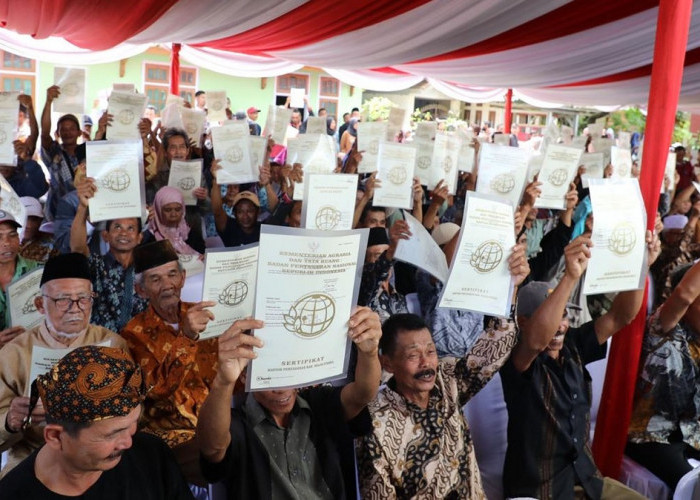 Melalui PTSL, Kementerian ATR/BPN Terbitkan 1,2 Juta Sertipikat Sepanjang Tahun 2025