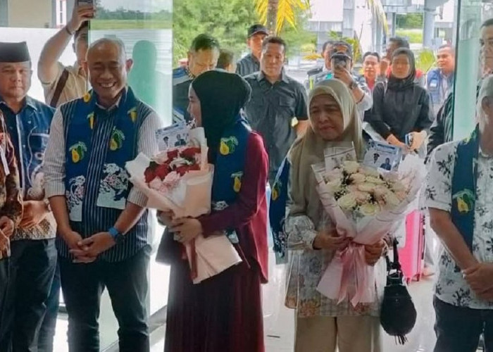 Wali Kota dan Wakil Wali Kota Lubuk Linggau Tiba di Bandara Silampari Usai Ikuti Retret Kepala Daerah