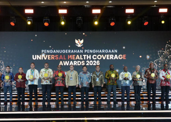Dukung Program JKN, Ratusan Kepala Daerah Terima Penghargaan di UHC Awards 2026