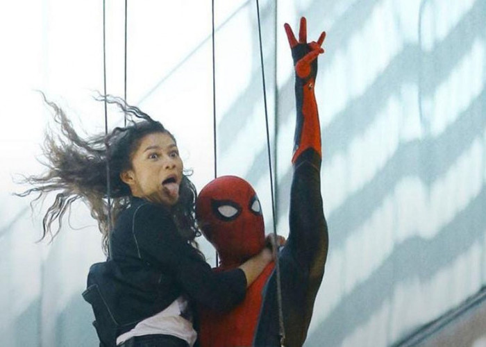 Kabar Gembira, Zendaya akan Jadi MJ Lagi di Spider-Man 4